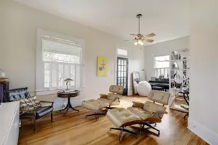 221 N Johnson Ave, San Marcos, TX 78666 - Photo 7