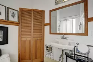 221 N Johnson Ave, San Marcos, TX 78666 - Photo 21