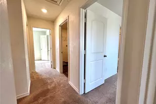 113 Sunnymeade Ln, Jarrell, TX 76537 - Photo 15