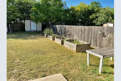 7504 Bennett Avenue #B, Austin, TX 78752 - Photo 21