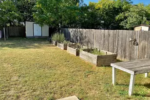 7504 Bennett Ave, Austin, TX 78752 - Photo 21