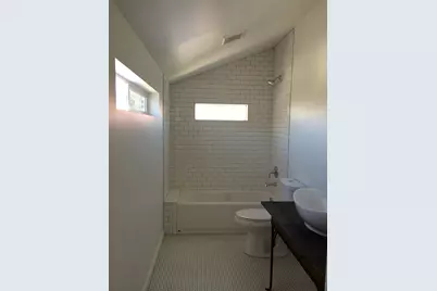 2310 E 11th Street, Austin, TX 78702 - Photo 5