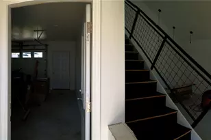 2310 E 11th St, Austin, TX 78702 - Photo 3