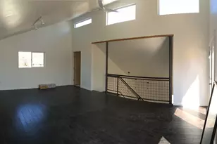 2310 E 11th St, Austin, TX 78702 - Photo 7