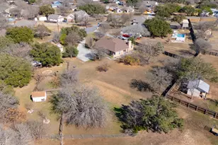 307 Pin Oak Ct, Buda, TX 78610 - Photo 25