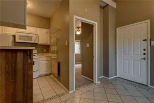 2714 Nueces St, Austin, TX 78705 - Photo 5