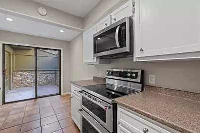 13 Stoney Creek Cove, Lakeway, TX 78734 - Photo 11