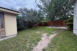 1406 Houston St, Austin, TX 78756 - Photo 13