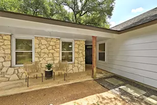 9733 Anderson Village Dr, Austin, TX 78729 - Photo 31