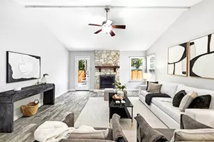 9733 Anderson Village Dr, Austin, TX 78729 - Photo 11