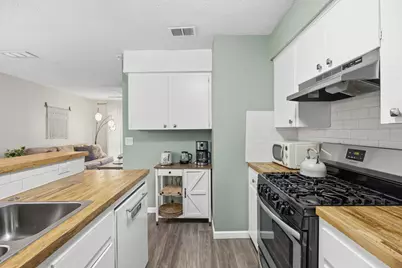 11301 Oakwood Drive, Austin, TX 78753 - Photo 9