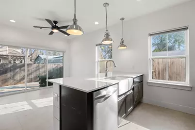 1003 Fiesta Street #B, Austin, TX 78702 - Photo 7