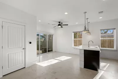 1003 Fiesta Street #B, Austin, TX 78702 - Photo 3