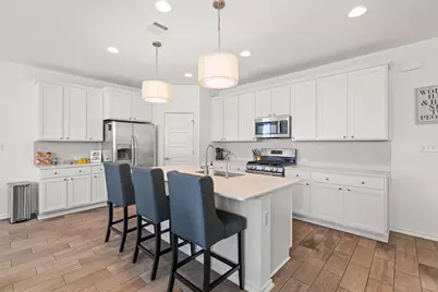 9107 Moonstone Drive, Austin, TX 78729 - Photo 7