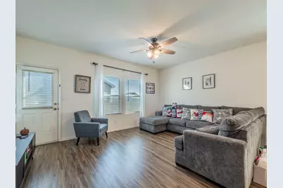 17813 Boardtree Drive, Elgin, TX 78621 - Photo 7