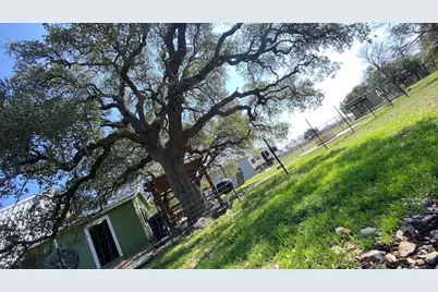 1115 County Road 220, Florence, TX 76527 - Photo 23