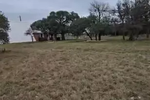 1115 N County Road 220, Florence, TX 76527 - Photo 33