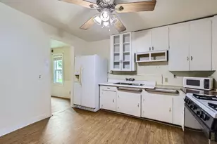 1313 Perez St, Austin, TX 78721 - Photo 5