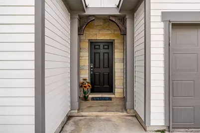 105 Kellys Heroes Way, Jarrell, TX 76537 - Photo 29