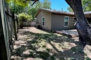 7909 Lazy Ln, Austin, TX 78757 - Photo 19