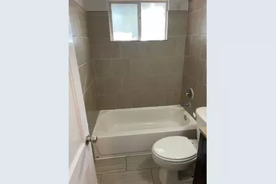 300 Canion Street #B, Austin, TX 78752 - Photo 7