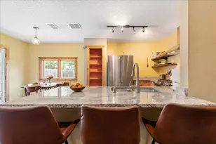 7300 Quicksilver Cir, Austin, TX 78744 - Photo 13