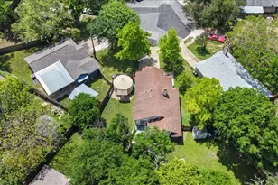 7300 Quicksilver Cir, Austin, TX 78744 - Photo 33