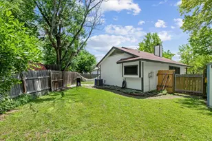 7300 Quicksilver Cir, Austin, TX 78744 - Photo 31