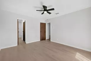 833 Ross Cir, Lockhart, TX 78644 - Photo 19