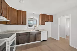 833 Ross Cir, Lockhart, TX 78644 - Photo 13