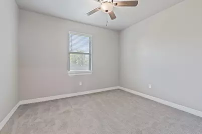 103 W Tomlinson Street, Florence, TX 76527 - Photo 31