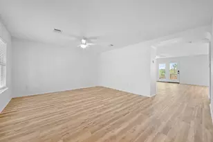 2412 Regal Park Ln, Austin, TX 78748 - Photo 5