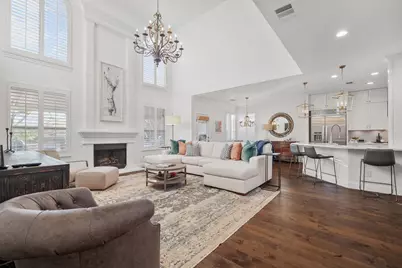 11208 Woodland Hills Trail, Austin, TX 78732 - Photo 3