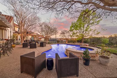 11208 Woodland Hills Trail, Austin, TX 78732 - Photo 33