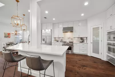 11208 Woodland Hills Trail, Austin, TX 78732 - Photo 7