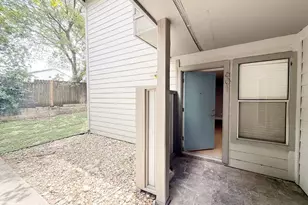3204 Menchaca Rd, Austin, TX 78704 - Photo 11