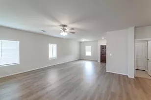 508 Bobcat Crk Dr, Jarrell, TX 76537 - Photo 11