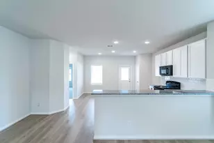 508 Bobcat Crk Dr, Jarrell, TX 76537 - Photo 5