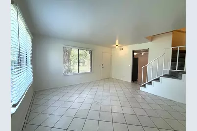 900 W Village Lane, Austin, TX 78758 - Photo 17