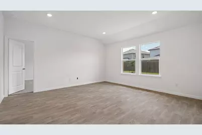 598 Globe Mallow Circle, Kyle, TX 78640 - Photo 5