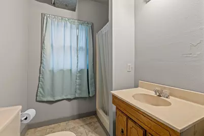2117 E Cesar Chavez Street, Austin, TX 78702 - Photo 15