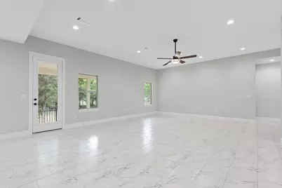 105 Haliimaile Lane, Bastrop, TX 78602 - Photo 7
