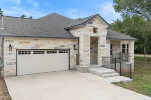 105 Haliimaile Ln, Bastrop, TX 78602 - Photo 31