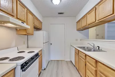 11900 Alpheus Avenue, Austin, TX 78759 - Photo 7
