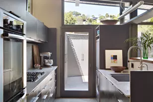 12450 Rochedale Ln, Los Angeles, CA 90049 - Photo 5