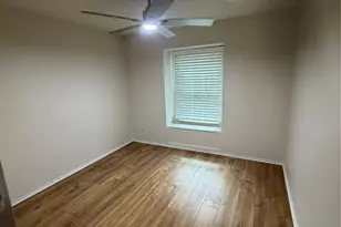 1100 York Castle Dr, Pflugerville, TX 78660 - Photo 7