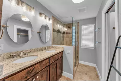 202 E 18th Street, Georgetown, TX 78626 - Photo 9