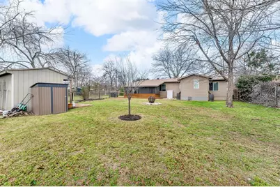 202 E 18th Street, Georgetown, TX 78626 - Photo 17