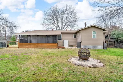 202 E 18th Street, Georgetown, TX 78626 - Photo 19