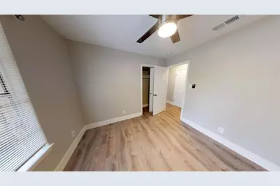 8700 Parkfield Drive, Austin, TX 78758 - Photo 15